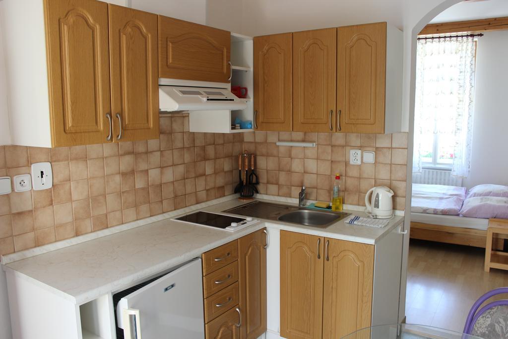 Ferienwohnung Penzion Gomelská Horní Stropnice Exterior foto