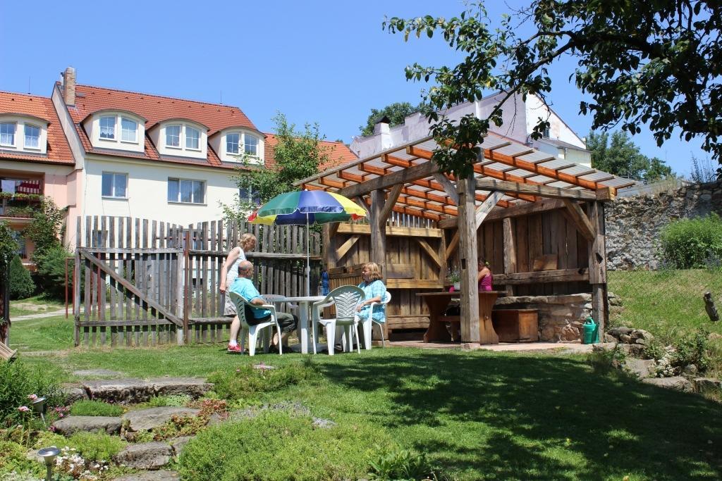 Ferienwohnung Penzion Gomelská Horní Stropnice Exterior foto